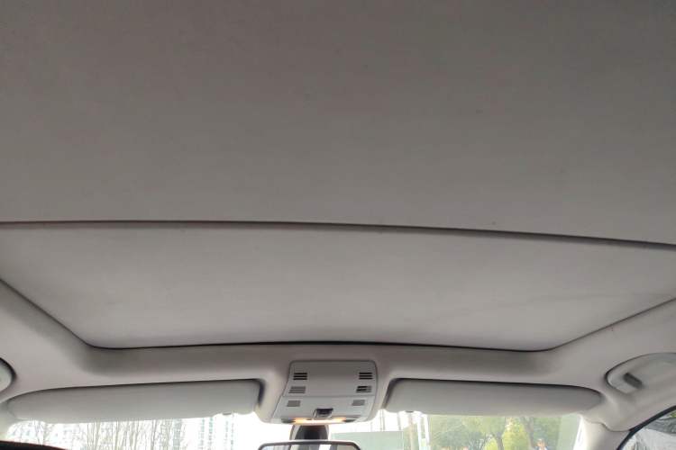 Used BMW X1 2012 sDrive18i Fashion Model
