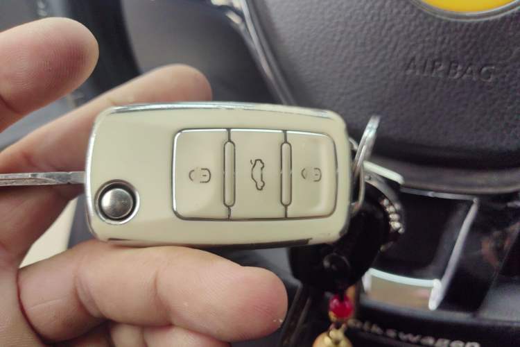 Used Volkswagen Polo 2014 1.6L Manual Comfort Edition Vehicle Key