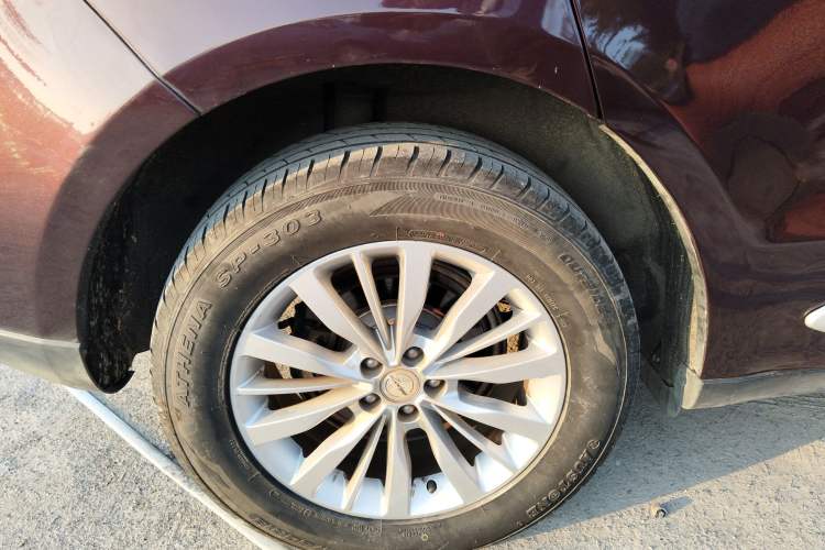 Used Zotye SR9 2017 2.0T Automatic Ultimate Road Edition
