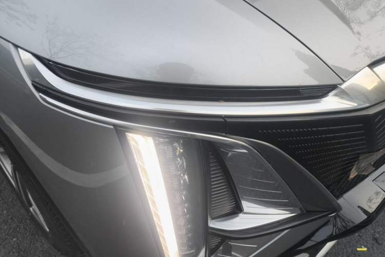 Used Cadillac LYRIQ 2022 Rear-Drive Long-Range Luxury Edition