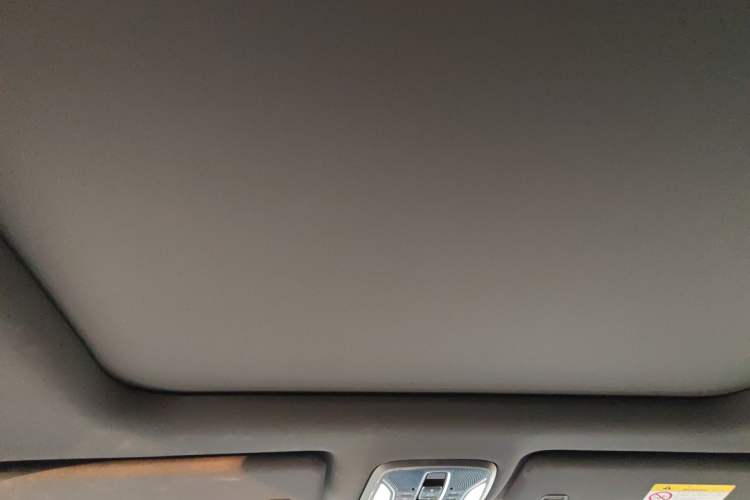 Used GAC Trumpchi GS8 2022 Linghang Series 2.0 TGDI Two-Wheel-Drive Luxury Smart Connectivity Version (7 Seats)
