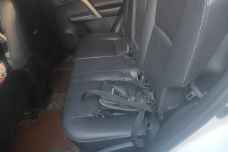 Used Toyota RAV4 2015 2.5L Automatic 4x4 Elite Edition Left Rear Seat