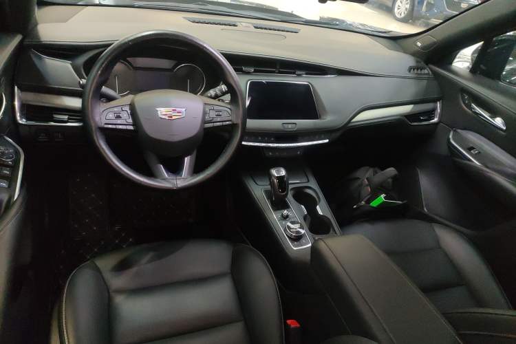 Used Cadillac XT4 2018 28T Two-Wheel Drive Leading Version