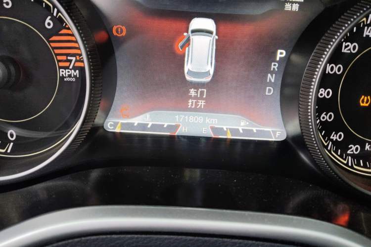 Used Jeep Cherokee 2016 2.4L All-in-One Edition
