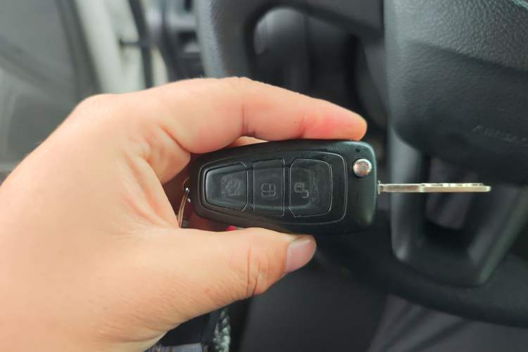 Used Ford Focus 2018 Hatchback Classic 1.6L Manual Comfort Plus SmartDrive Edition Vehicle Key