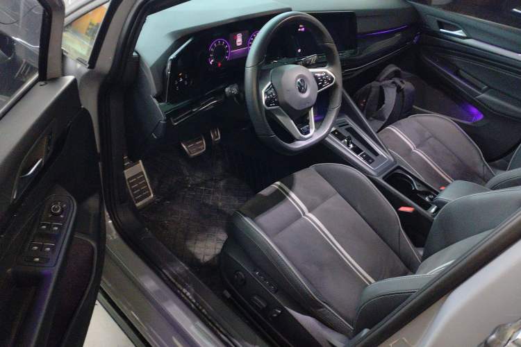 Used Volkswagen Golf 2023 Facelift 280TSI DSG R-Line