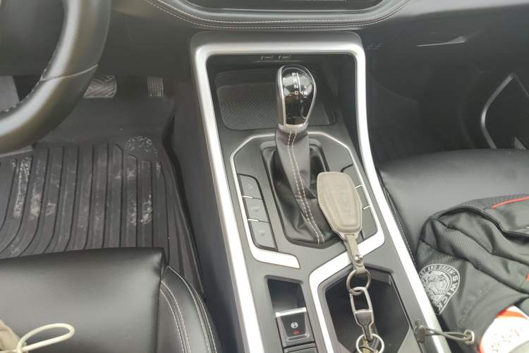Used Geely Auto Vision X6 2020 1.4T CVT Luxury Edition Gear Lever