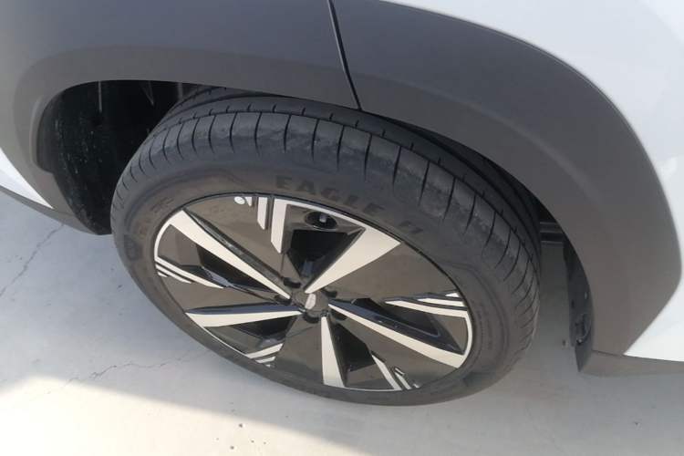 Used Geely Auto FX11 2024 2.0TD DCT Intelligent Driving Version