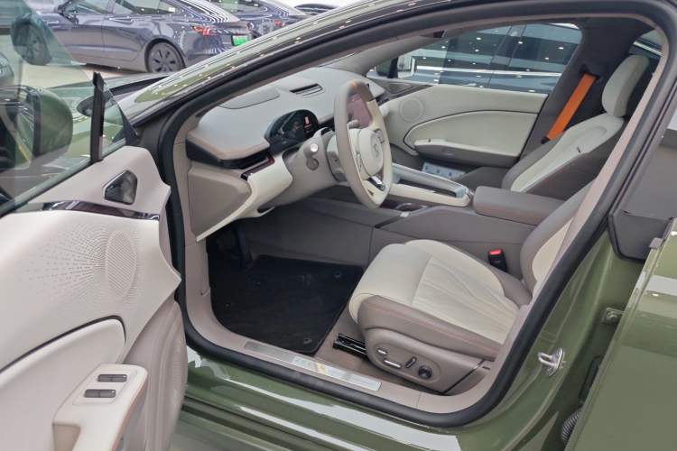 Used Zeekr 007GT 2025 Rear-Drive Intelligent Driving Version 75 kWh