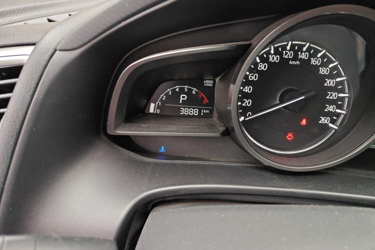 Used Mazda Mazda 3 Axela 2019 Cloud-Controlled Version Sedan 1.5L Automatic Comfort Trim China VI Standard
