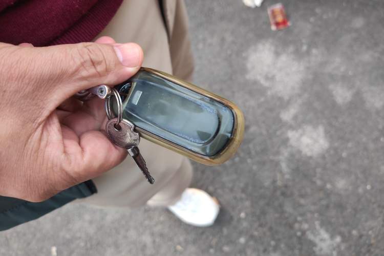 Used Buick GL6 2021 323T Mild Hybrid Connect Luxury Model Vehicle Key