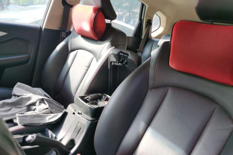 Used Baojun 560 2016 1.5T Manual Luxury Model