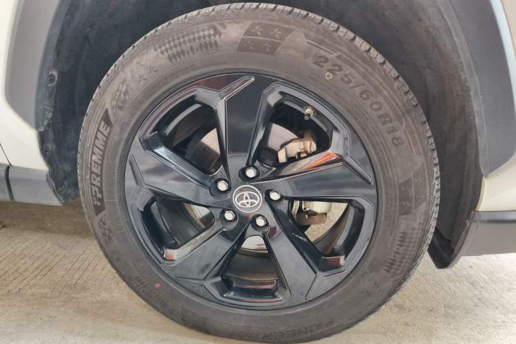 Used Toyota RAV4 2021 Revised Version Dual-Motor Hybrid 2.5L E-CVT 4x4 Elite PLUS Edition