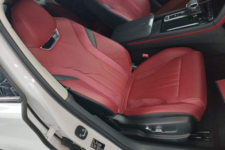 Used Hongqi H6 2023 2.0T Zhiyi Version Right Front Seat