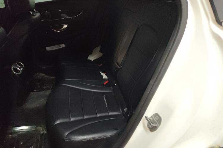 Used Mercedes-Benz GLC 2016 GLC 260 4MATIC Luxury Model
