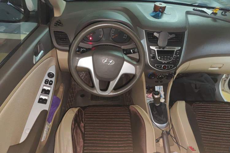 Used Hyundai Verna (older generation) 2010 Sedan 1.4L Manual Comfort GS