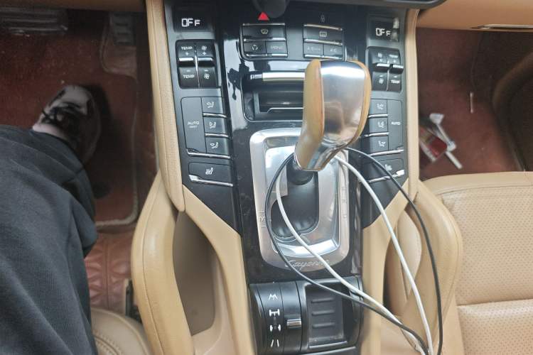 Used Porsche Cayenne 2011 3.6L automatic transmission U.S. specification
