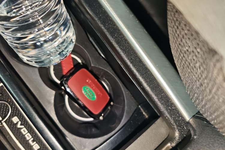 Used Land Rover Range Rover Evoque 2016 2.0T PURE Style Edition
