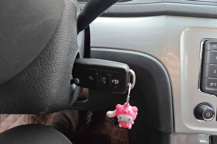 Used Volkswagen Lavida 2013 Revised Classic 1.6L Automatic Fashion Edition