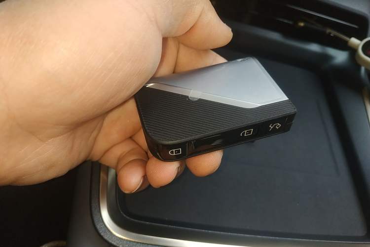 Used Lynk & Co 07 2024 EM-P 126 Long-Range Halo Vehicle Key