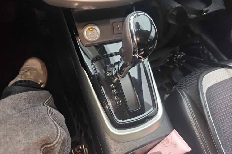 Used Nissan Tiida 2019 1.6L CVT Smart Enjoyment Version China VI Standard