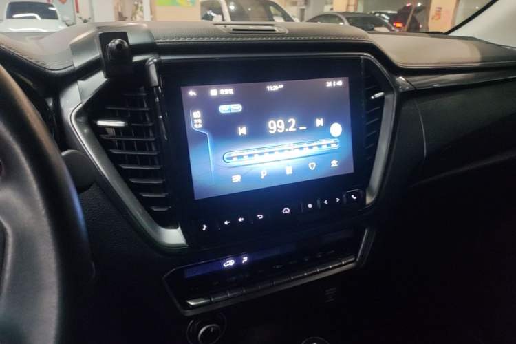 Used Isuzu D-MAX 2021 1.9T Automatic 4x4 Diesel Global Huan Dong RZ4E
