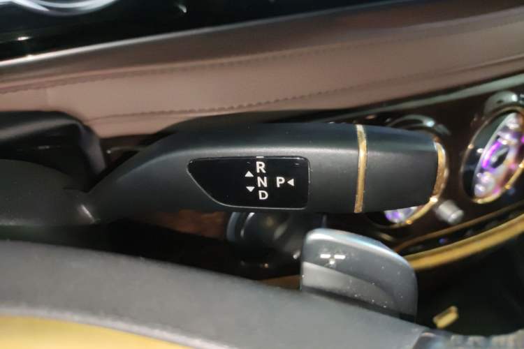 Used Mercedes-Benz S-Class 2017 S 320 L Business Model
