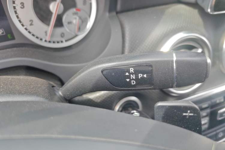 Used Mercedes-Benz A-Class 2015 A 200 Fashion Model
