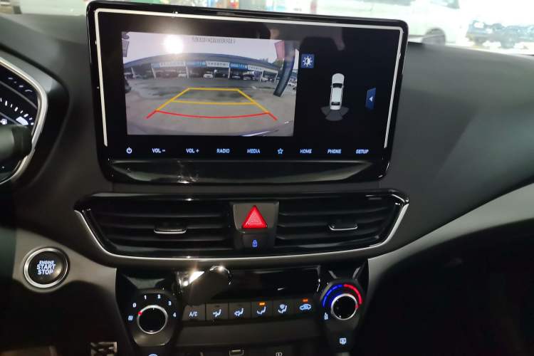 Used Hyundai Lafesta 2019 280TGDi Sport Edition China VI Audio And AC Panel