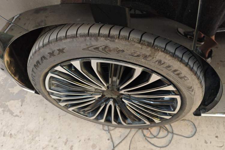 Used Avatr 12 2025 Updated Ultra All-Electric Four-Wheel Drive Right Rear Wheel Hub