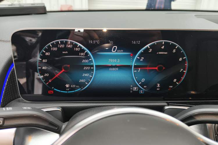 Used Mercedes-Benz GLB 2020 GLB 200 Dynamic Edition Instrument Cluster