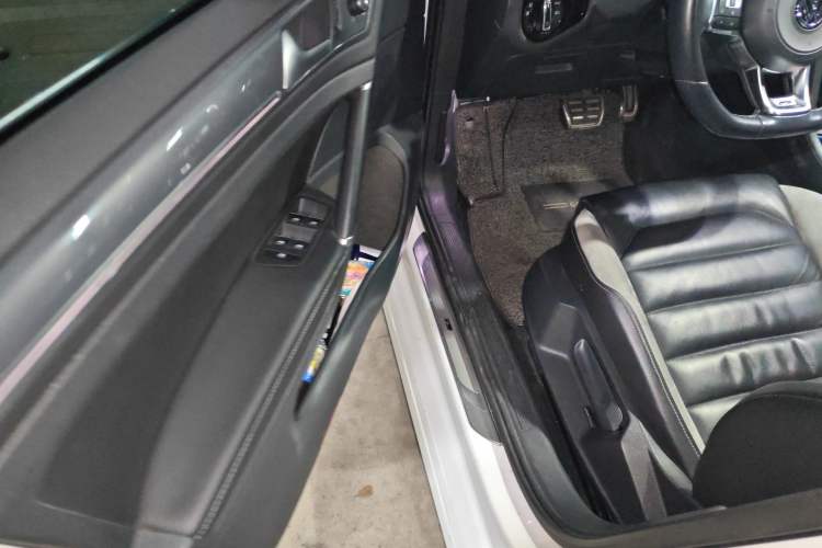 Used Volkswagen Golf 2020 280TSI DSG R-Line Version