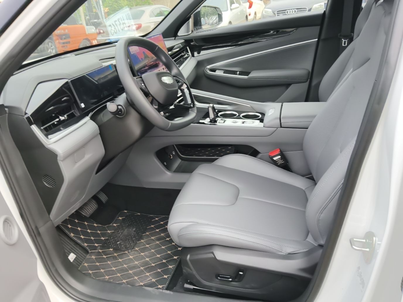 Geely Auto Emgrand X7 Sport 2026 Model 1.5TD Aspirational — снимка 17