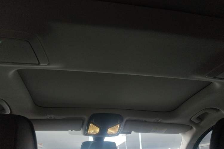 Used BMW 5 Series 2023 530Li Luxury Edition Premium Package Headliner