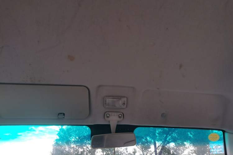 Used Jinbei Hiace X30 2020 1.5L Super-Comfortable Version China VI Standard SWC15M
