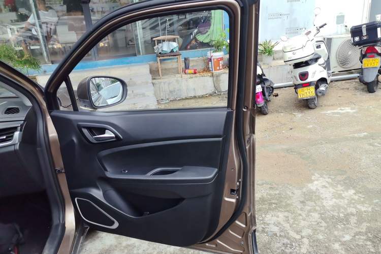 Used Brilliance V3 2017 1.5L Manual Comfort Model