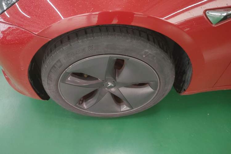 Used Tesla Model 3 2019 Long-Range Rear-Wheel-Drive Version Left Front Wheel Hub