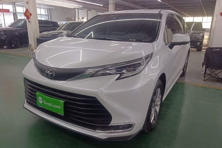 Used Toyota SIENNA 2024 2.5L Hybrid Comfort Edition
