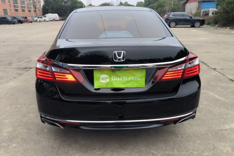 Used Honda Accord 2016 2.0L Luxury Edition
