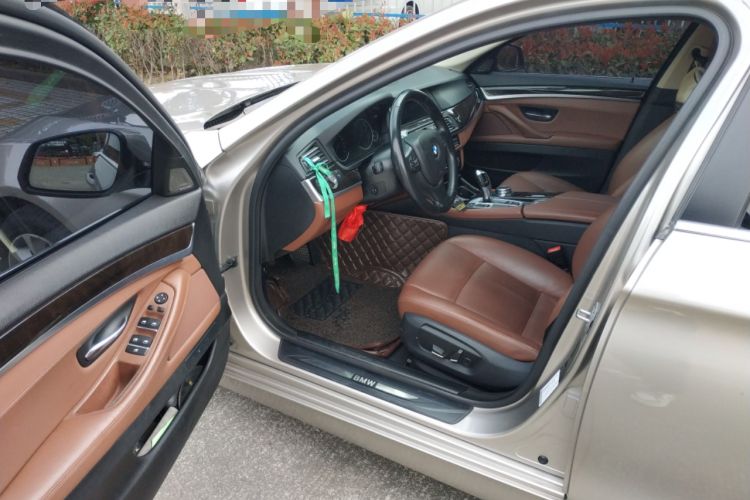 Used BMW 5 Series 2017 528Li Leading Model
