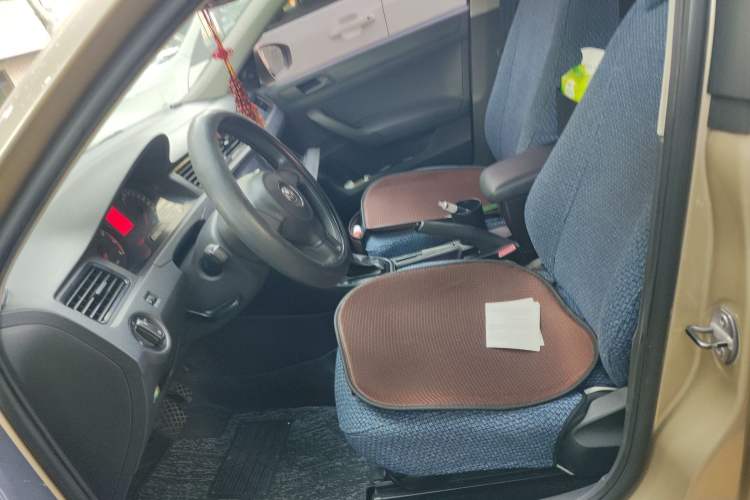 Used Volkswagen Santana 2013 1.6L Automatic Fashion Edition