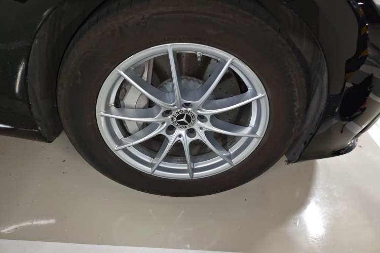 Used Mercedes-Benz S-Class 2021 S 400 L Business Model Right Front Wheel Hub