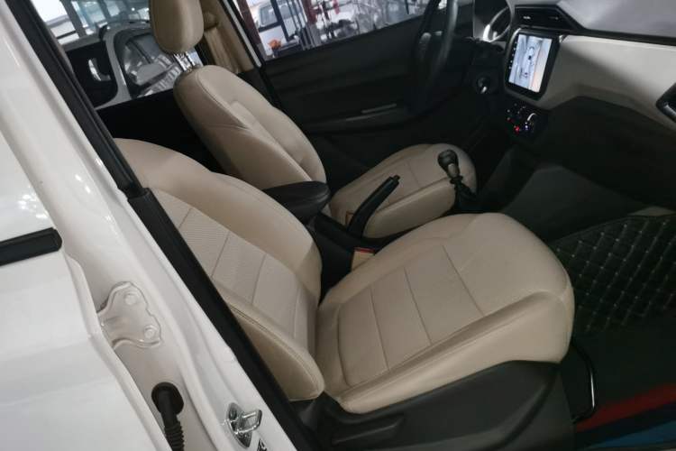 Used Wuling Hongguang 2021 1.5L Revised S Standard Version with Electric Power Steering LAR
