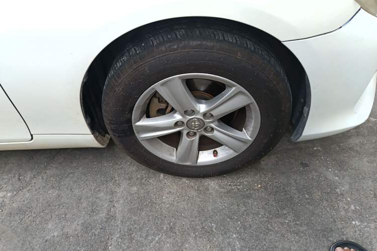 Used Toyota Reiz 2013 2.5S Elite Edition Right Front Wheel Hub