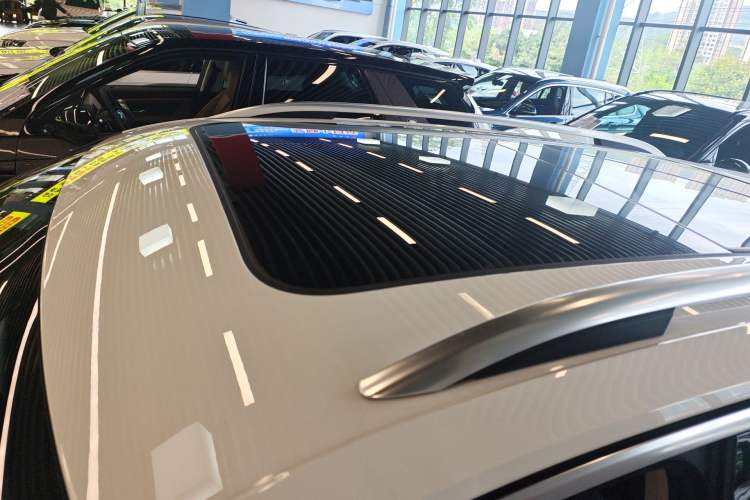 Used Volkswagen Tayron 2022 330TSI Two-Wheel Drive Luxury Connect Plus Version