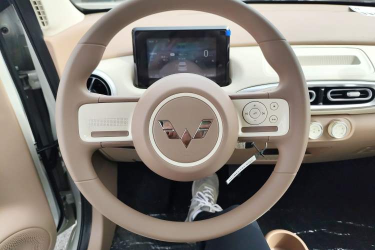 Used Wuling Hongguang MINIEV 2025 Four-Door Version Advanced Edition