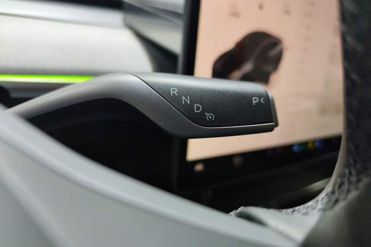 Used Tesla Model Y 2024 Rear-Wheel-Drive Version Gear Lever