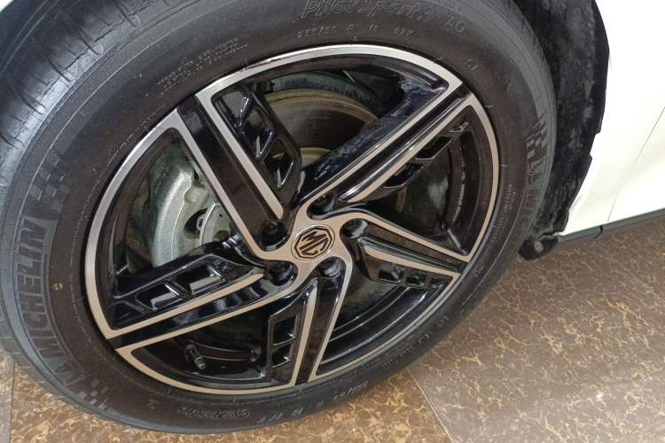 Used MG 7 2023 1.5T DCT Luxurious Supreme Edition Left Front Wheel Hub