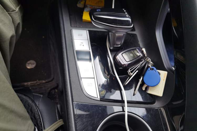 Used Hyundai Elantra 2022 1.5L CVT LUX Prestige Edition