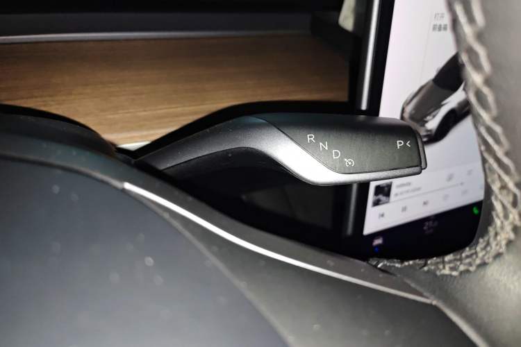 Used Tesla Model Y 2021 Standard Range Rear-Wheel Drive Version